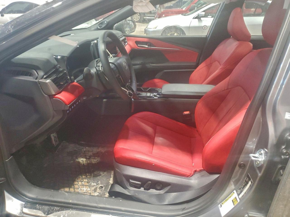 Toyota CAMRY 2025 — Copart