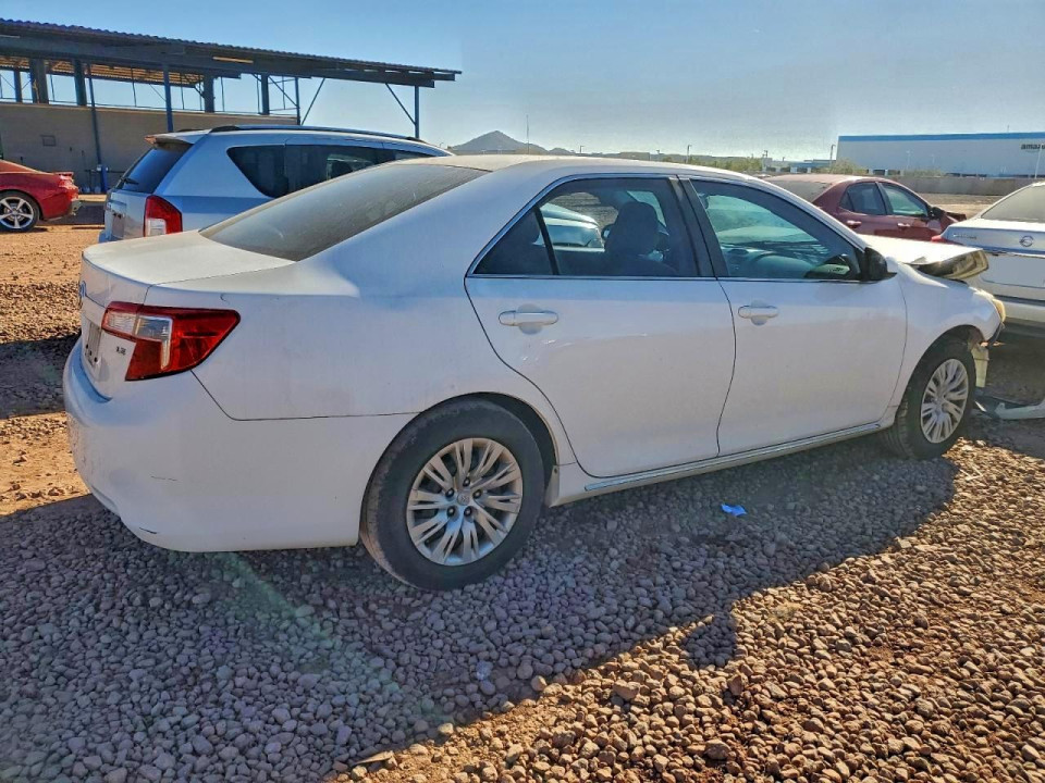 Toyota CAMRY 2013 — Copart