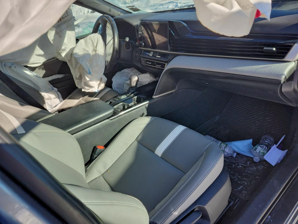 Toyota CAMRY 2025 — Copart