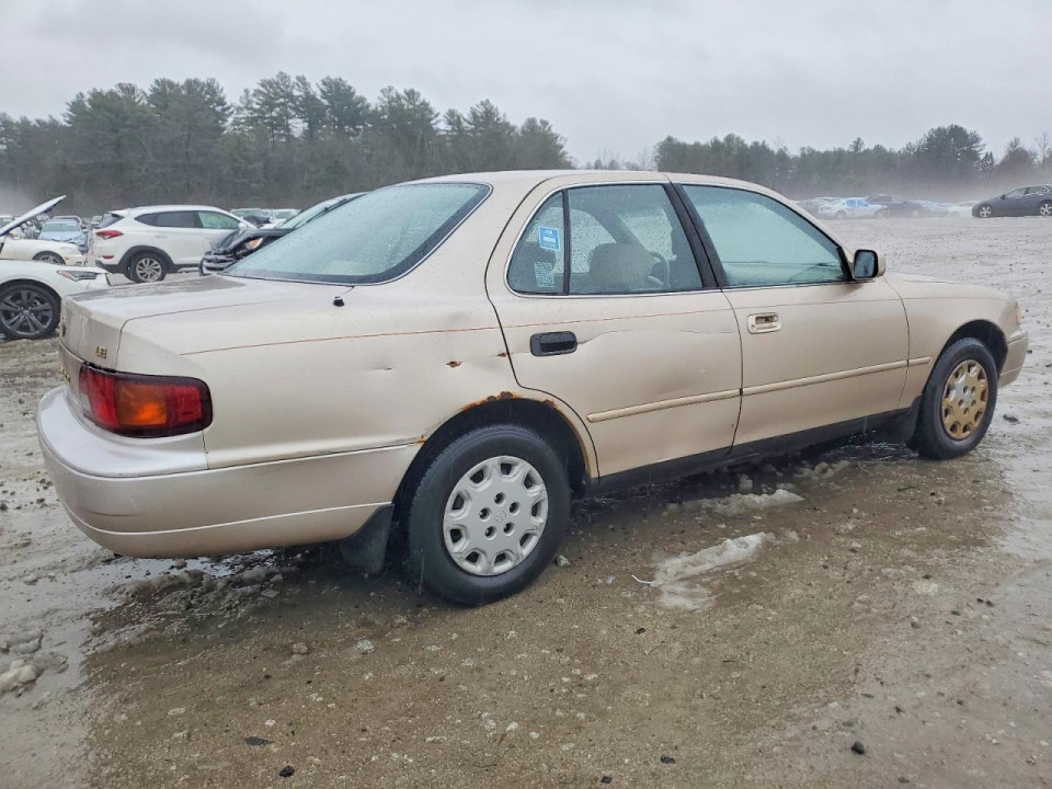Toyota CAMRY 1996 — Copart