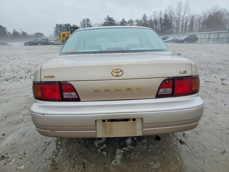 Toyota CAMRY 1996 — Copart