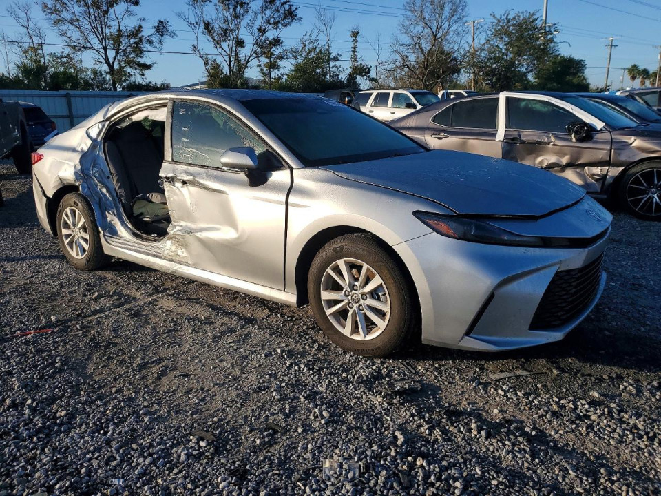 Toyota CAMRY 2025 — Copart