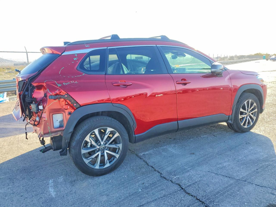 Toyota COROLLA CROSS XLE 2025 — Copart