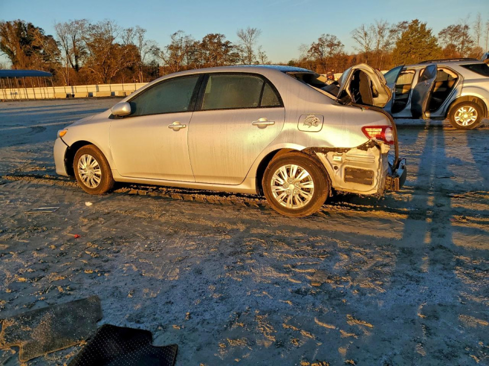 Toyota COROLLA 2011 — Copart