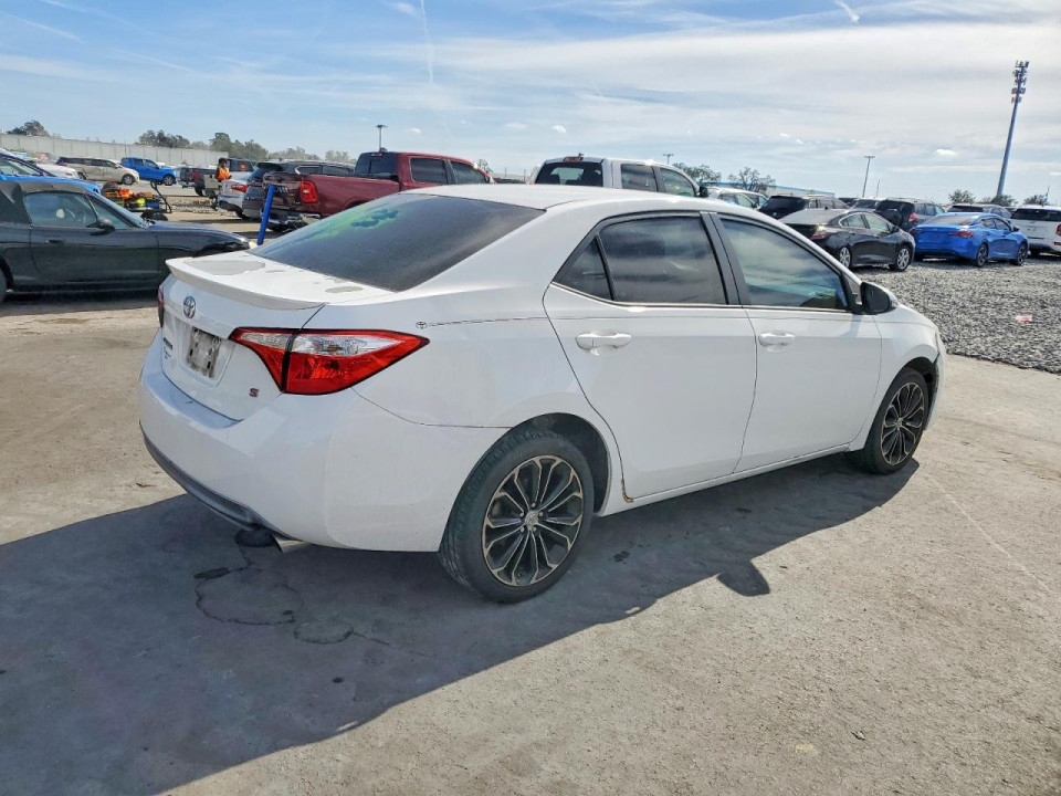 Toyota COROLLA 2015 — Copart