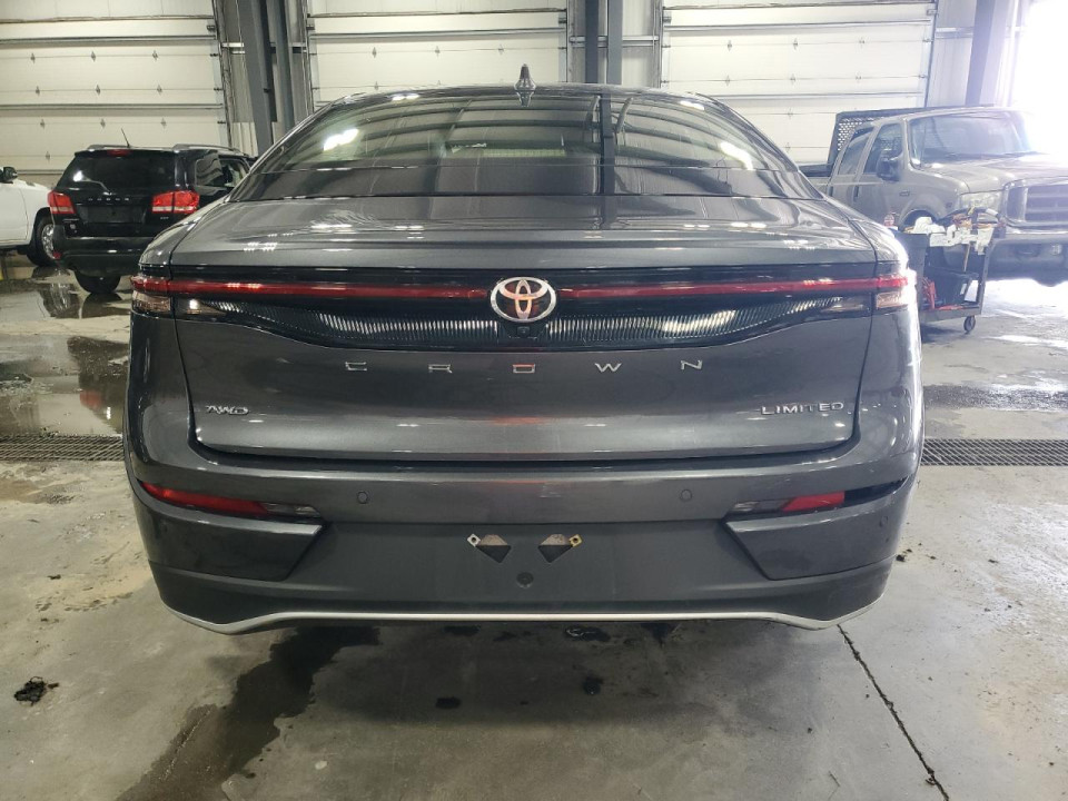 Toyota CROWN XLE 2023 — Copart