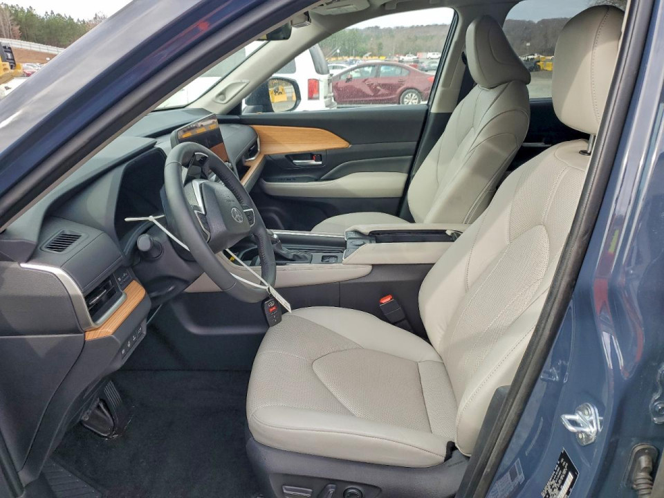 Toyota GRAND HIGHLANDER LE 2025 — Copart