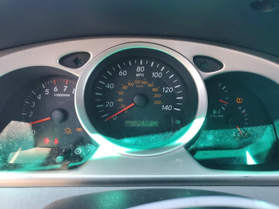 Toyota HIGHLANDER 2005 — Copart