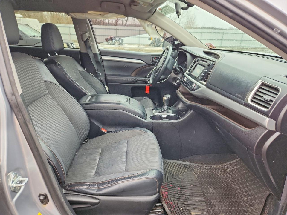 Toyota HIGHLANDER 2015 — Copart