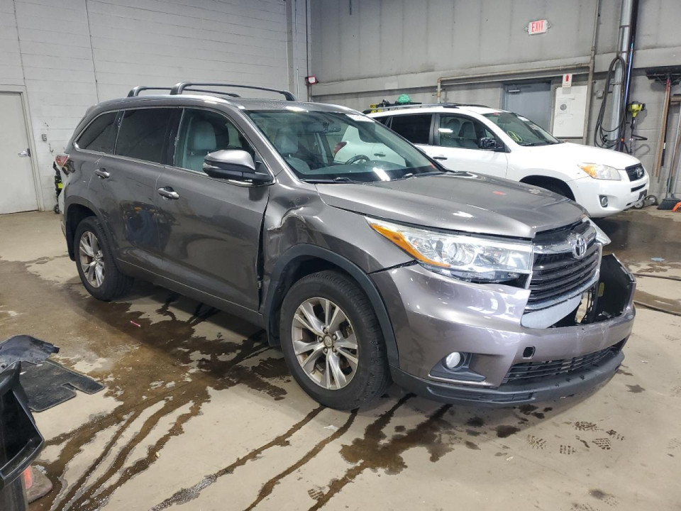 Toyota HIGHLANDER 2015 — Copart