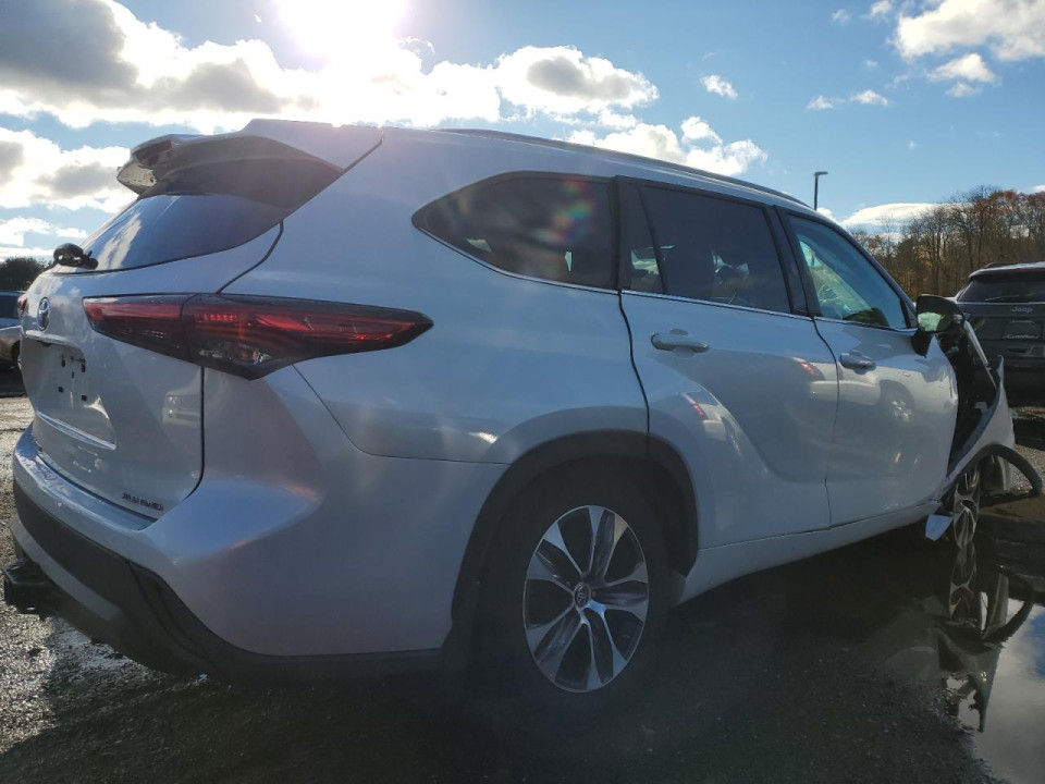 Toyota HIGHLANDER 2022 — Copart