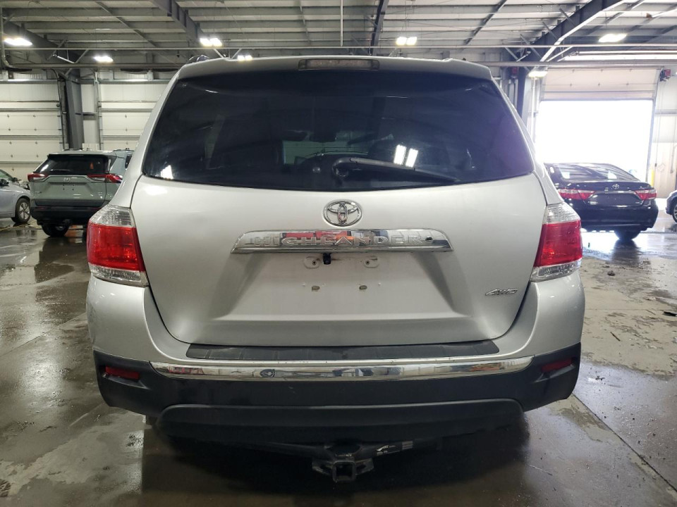 Toyota HIGHLANDER 2013 — Copart