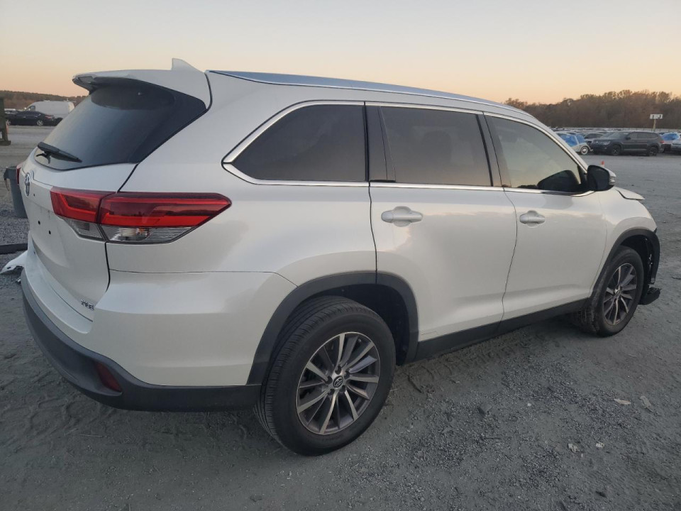 Toyota HIGHLANDER 2019 — Copart