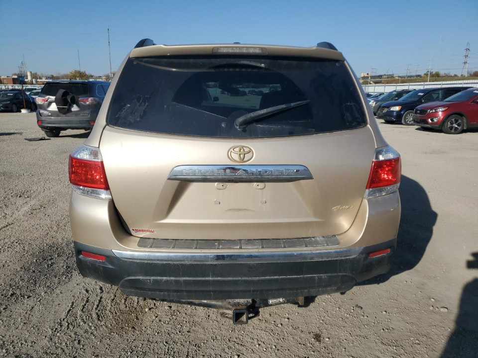 Toyota HIGHLANDER 2012 — Copart