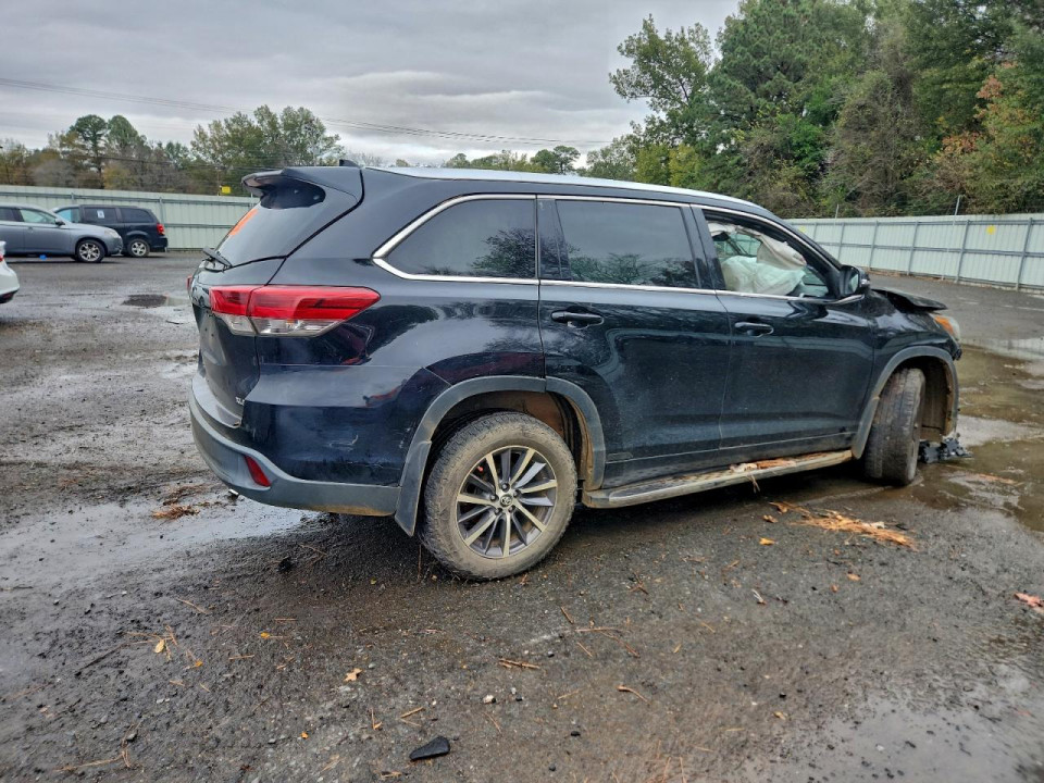 Toyota HIGHLANDER 2017 — Copart