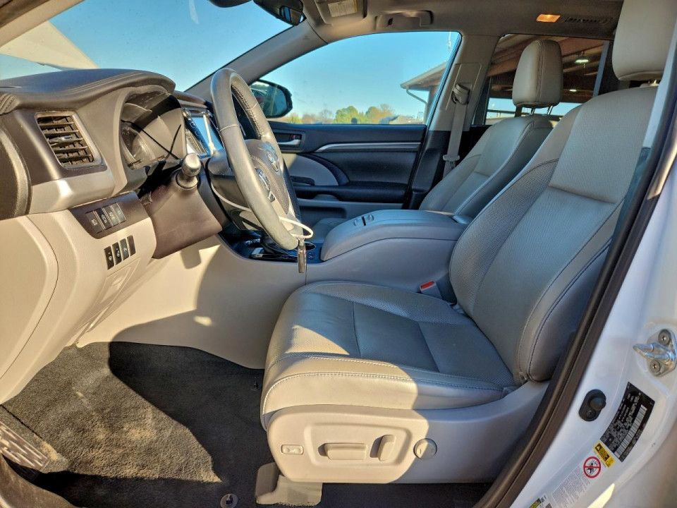 Toyota HIGHLANDER 2019 — Copart
