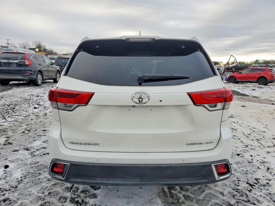 Toyota HIGHLANDER 2018 — Copart