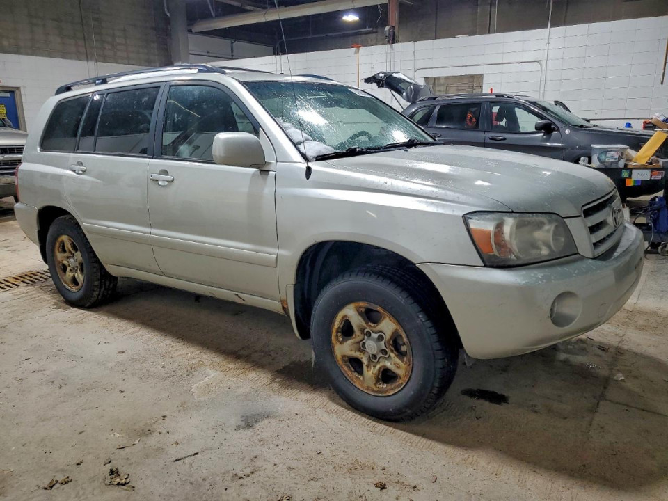 Toyota HIGHLANDER 2005 — Copart