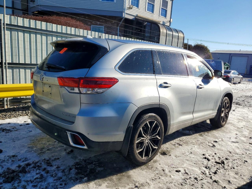 Toyota HIGHLANDER 2018 — Copart