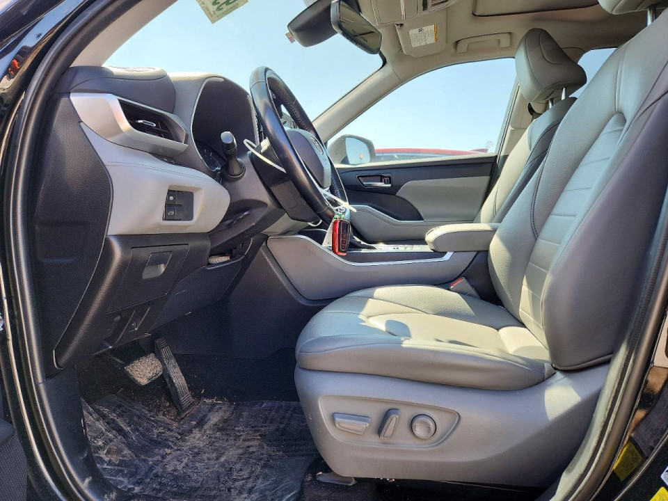 Toyota HIGHLANDER 2021 — Copart