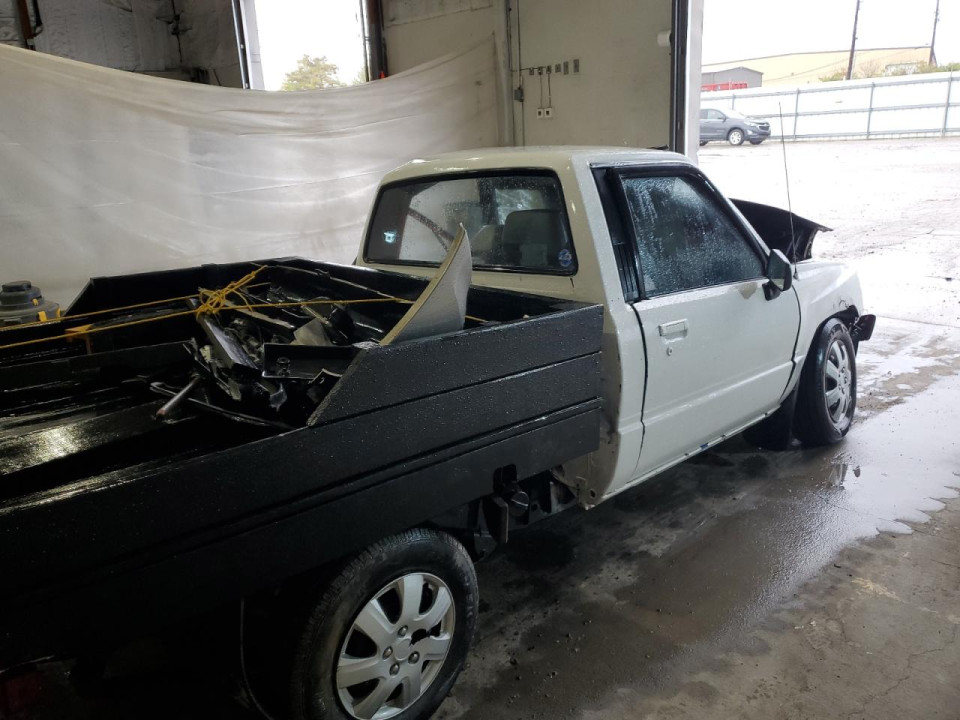 Toyota PICKUP 1/2 TON RN50 1988 из США