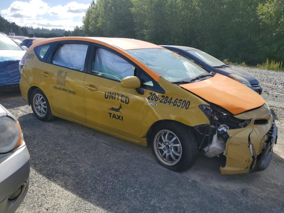 Toyota PRIUS V THREE 2017 — Copart