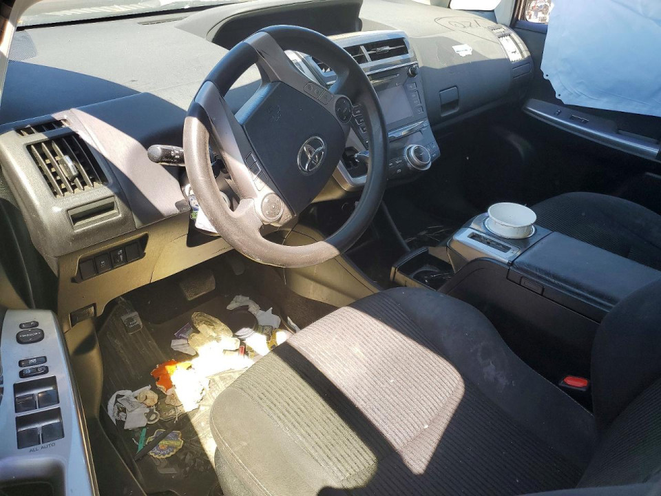 Toyota PRIUS V THREE 2017 — Copart