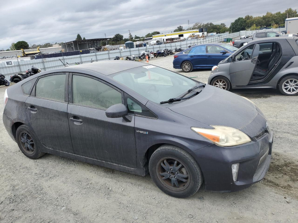 Toyota PRIUS 2011 — Copart