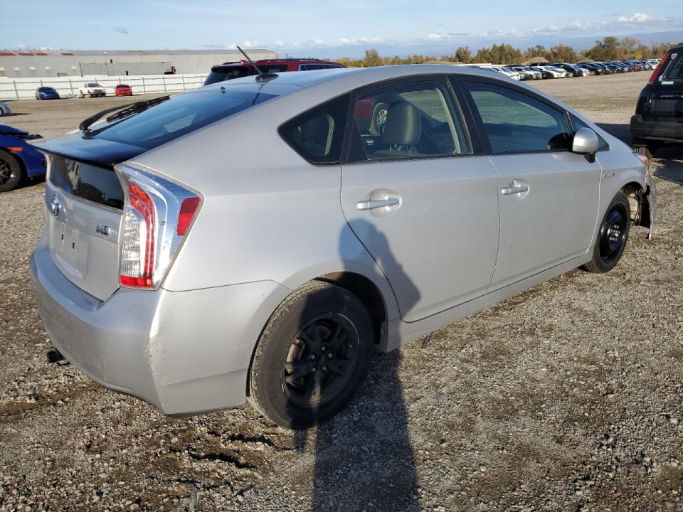 Toyota PRIUS 2015 — Copart