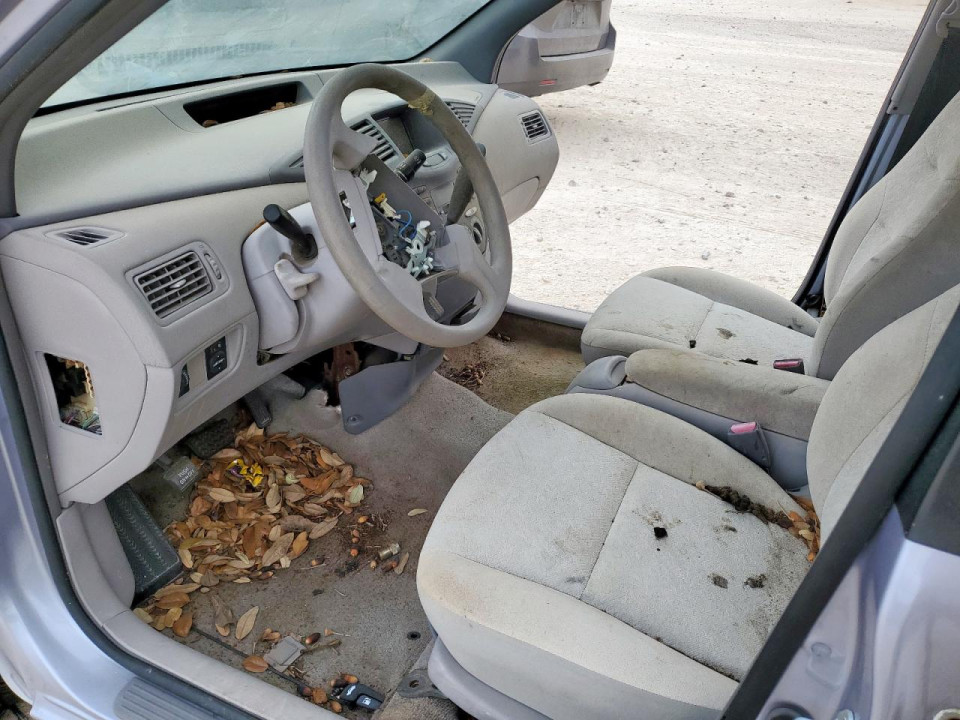 Toyota PRIUS 2002 — Copart