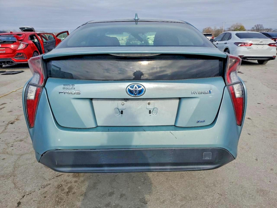 Toyota PRIUS 2016 — Copart