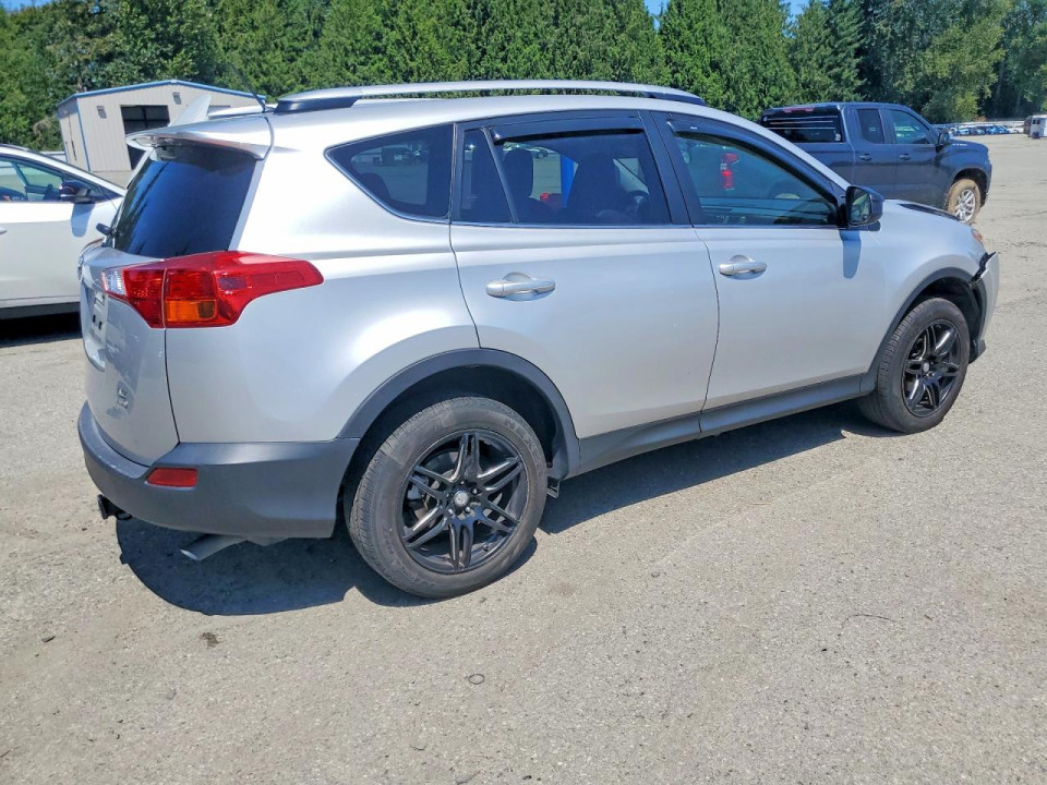 Toyota RAV4 2015 — Copart