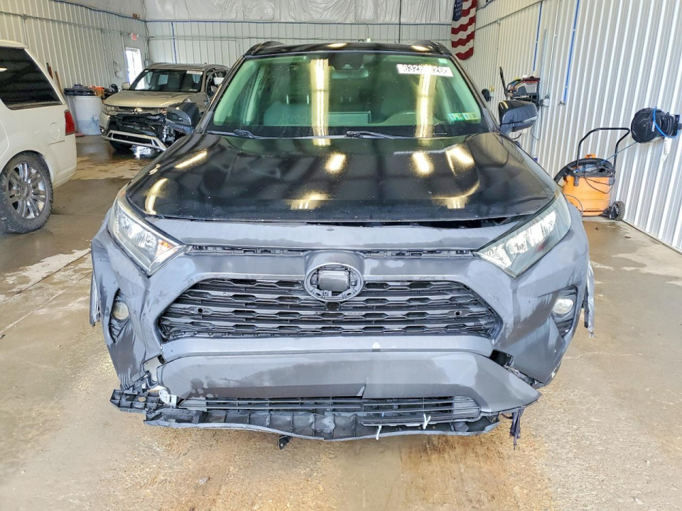 Toyota RAV4 2019 — Copart