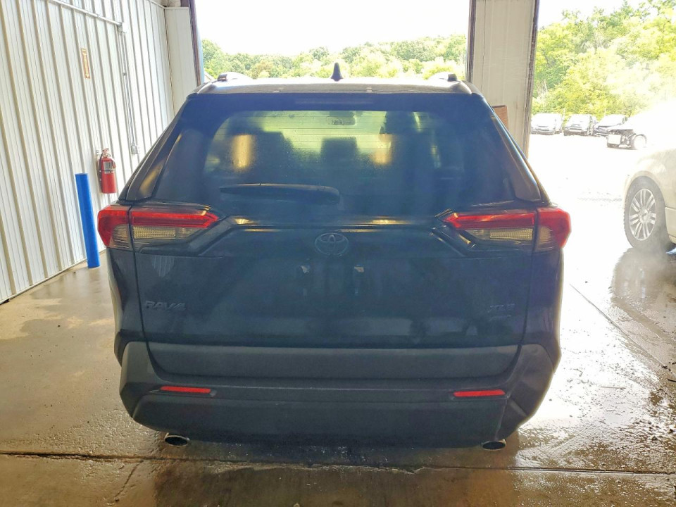 Toyota RAV4 2019 — Copart