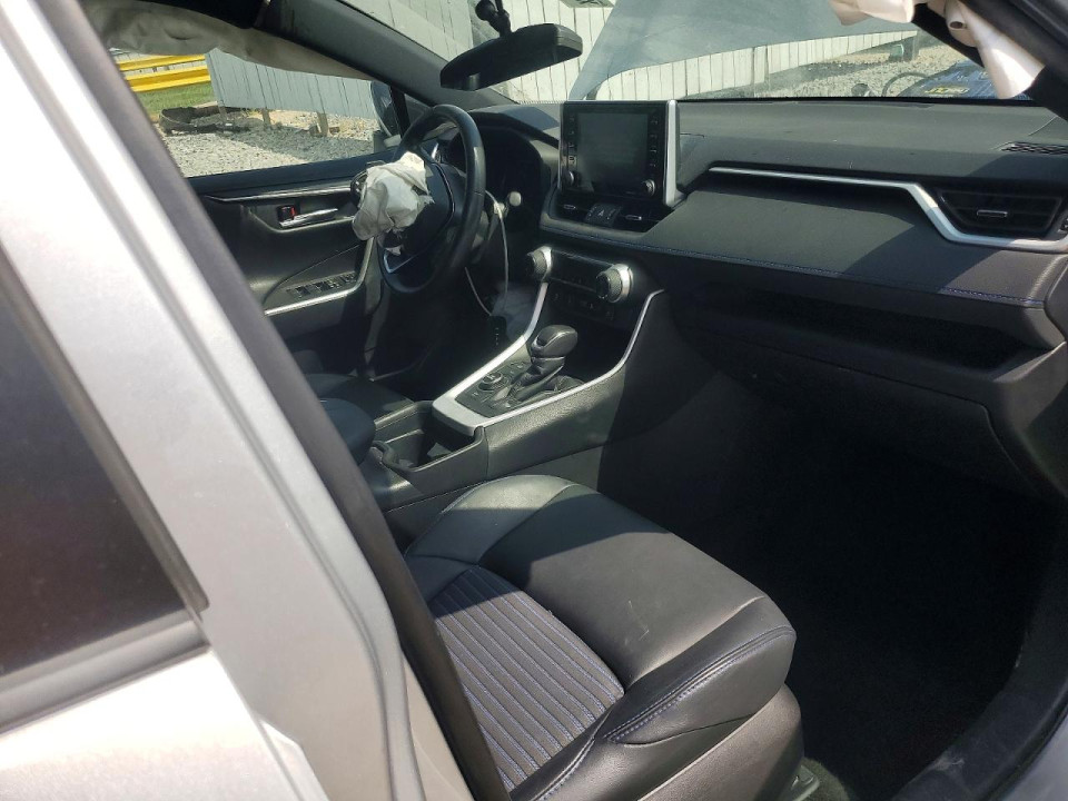 Toyota RAV4 2021 — Copart