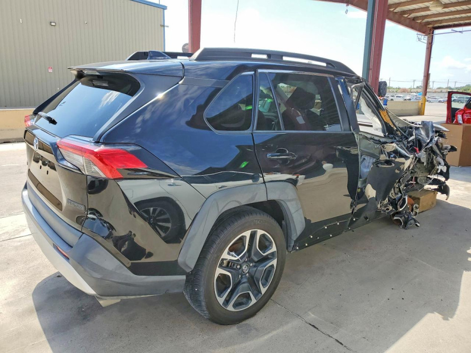 Toyota RAV4 2019 — Copart