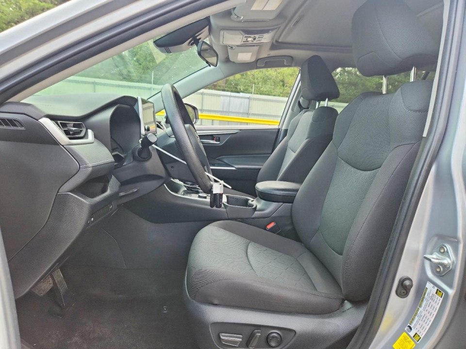 Toyota RAV4 2023 — Copart
