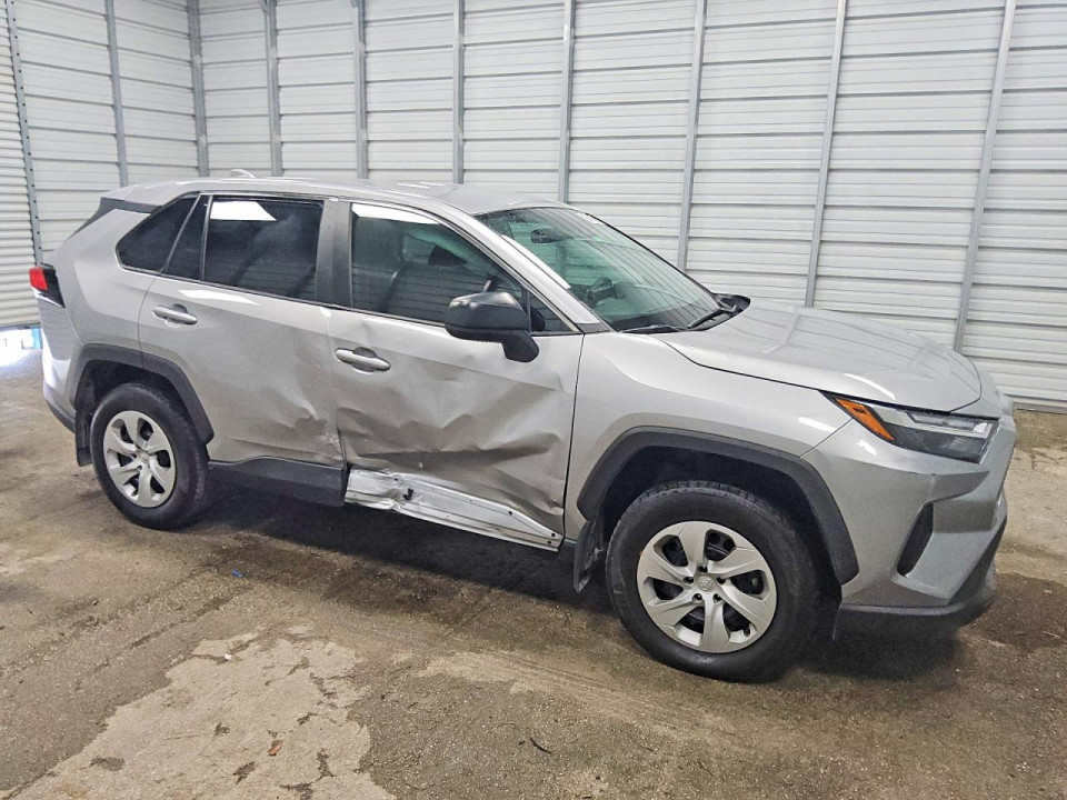 Toyota RAV4 2024 — Copart