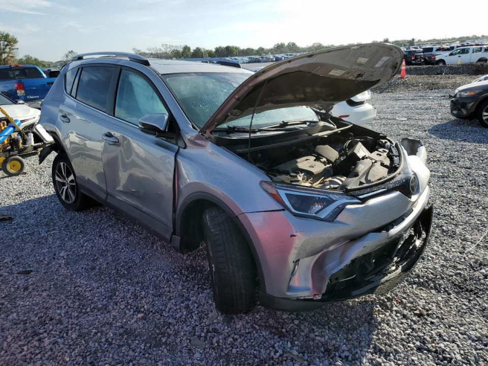 Toyota RAV4 2017 — Copart