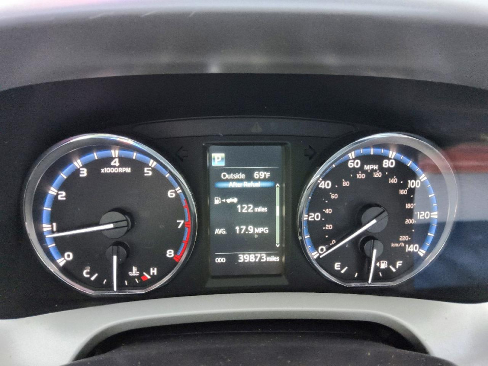 Toyota RAV4 2016 — Copart