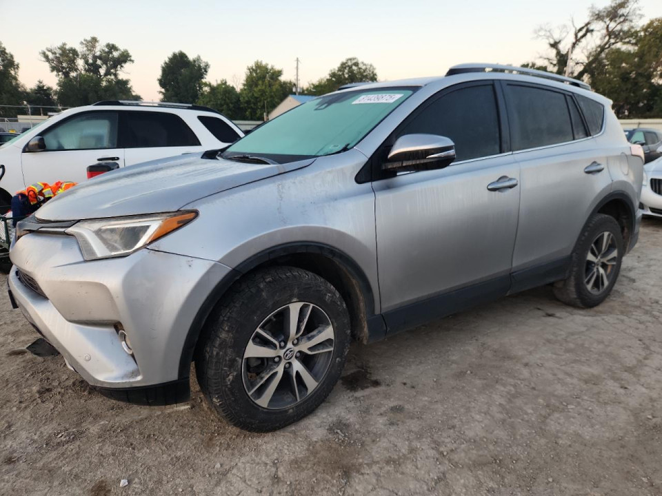Toyota RAV4 2017 — Copart