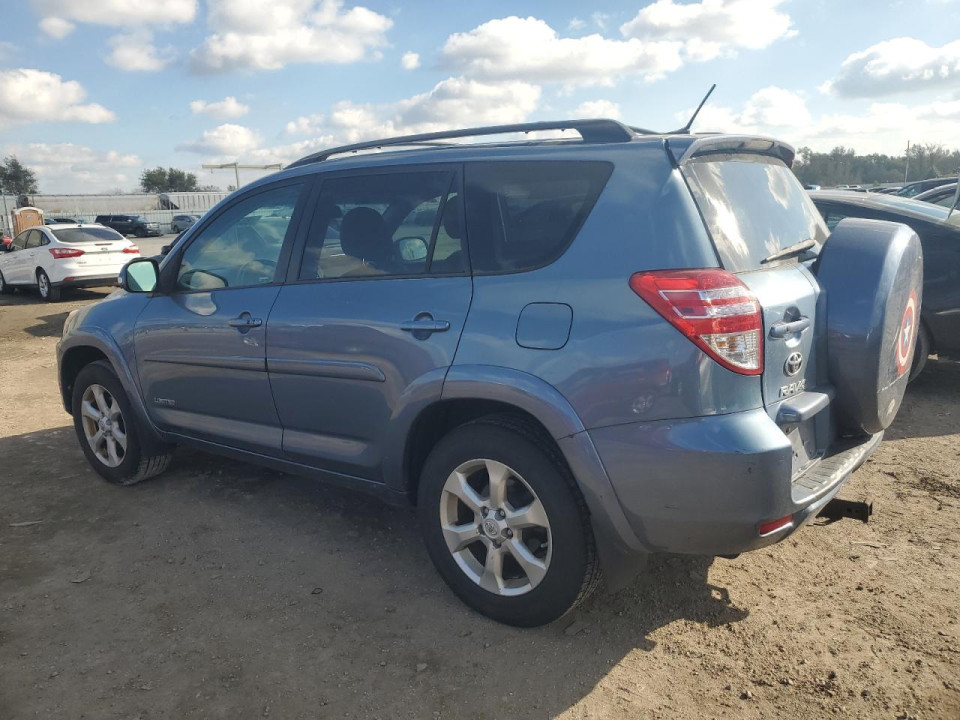 Toyota RAV4 2011 — Copart