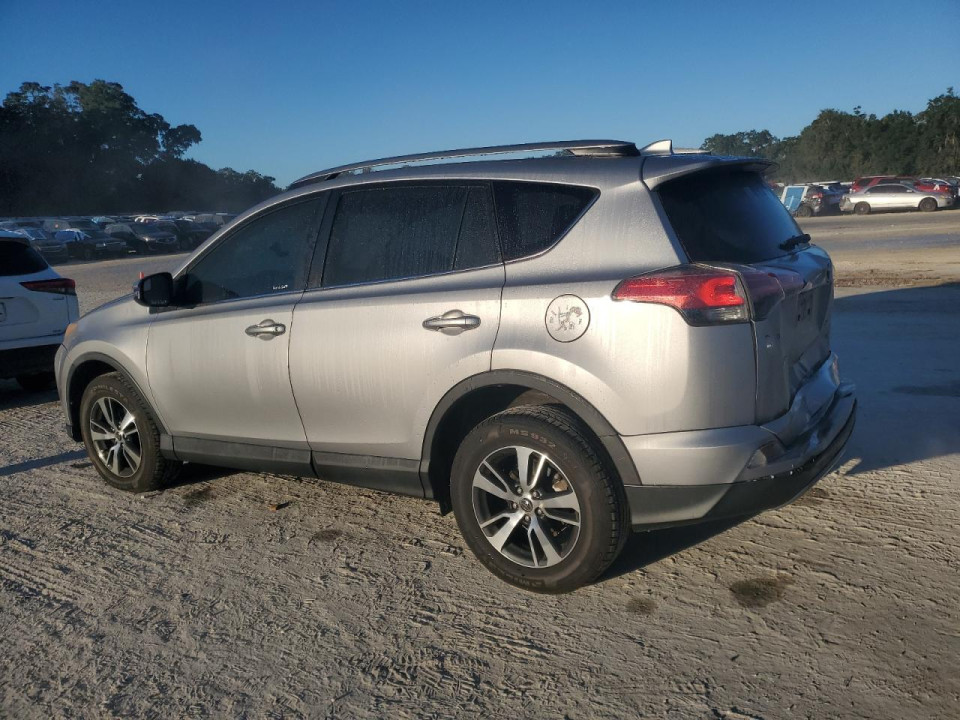 Toyota RAV4 2017 — Copart