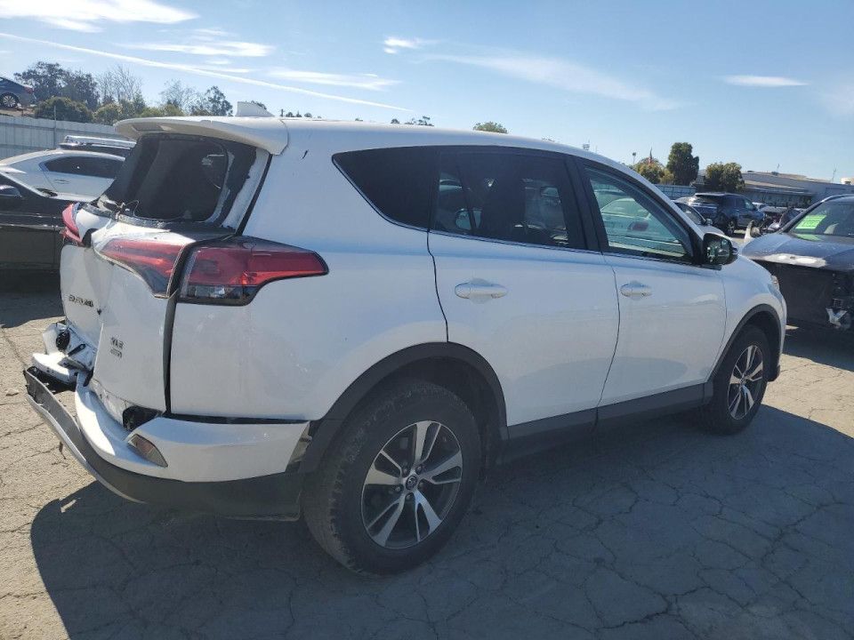 Toyota RAV4 2018 — Copart