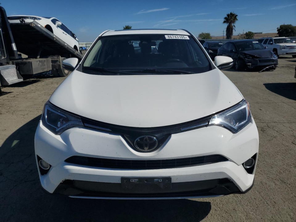 Toyota RAV4 2018 — Copart