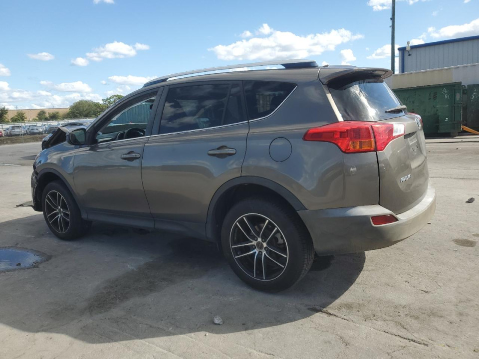 Toyota RAV4 2015 — Copart