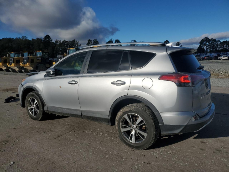 Toyota RAV4 2016 — Copart