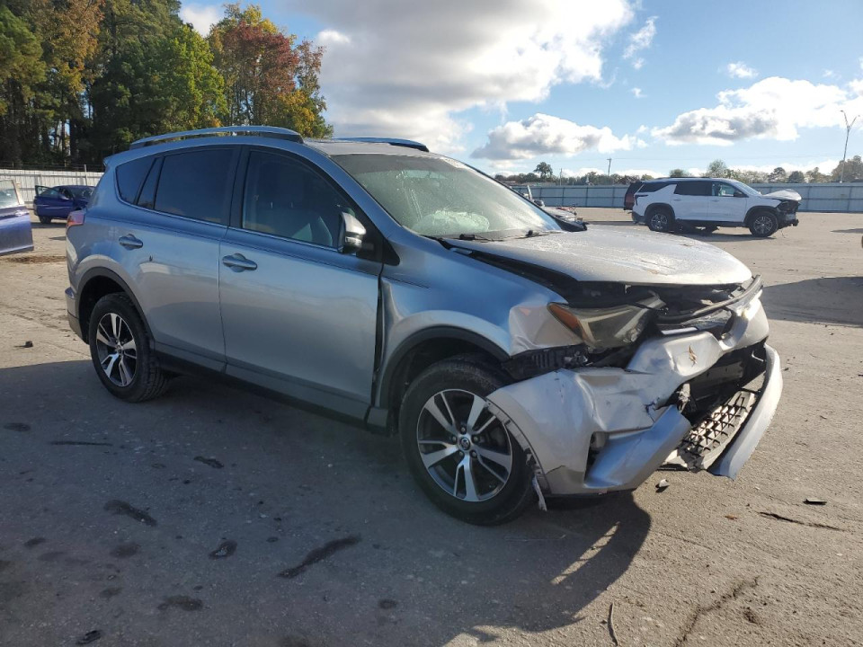 Toyota RAV4 2016 — Copart