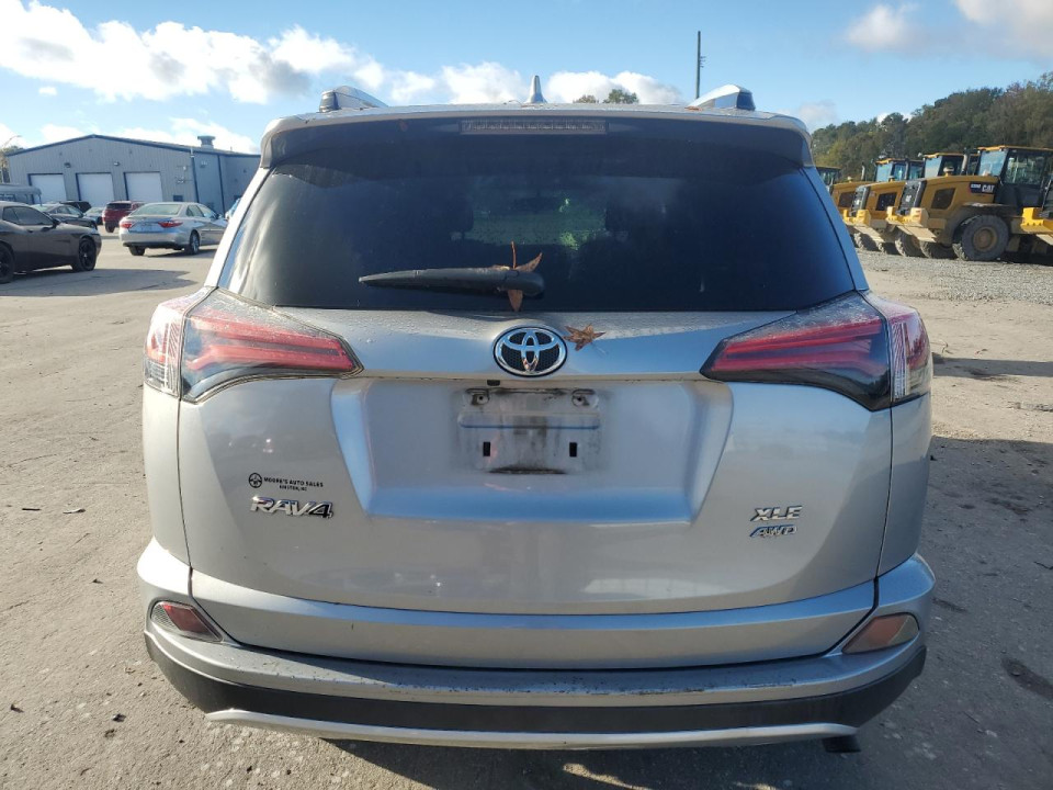 Toyota RAV4 2016 — Copart