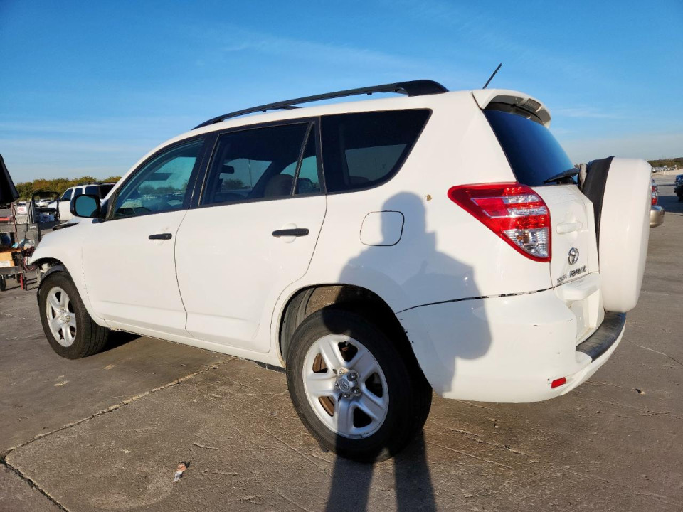 Toyota RAV4 2010 — Copart